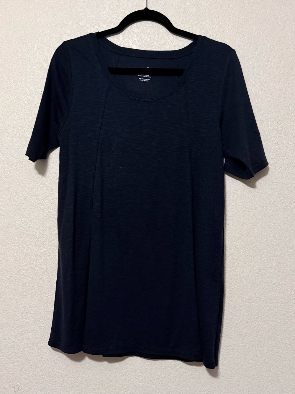 Women's Black Short Sleeve Scoop Neck Top 0180